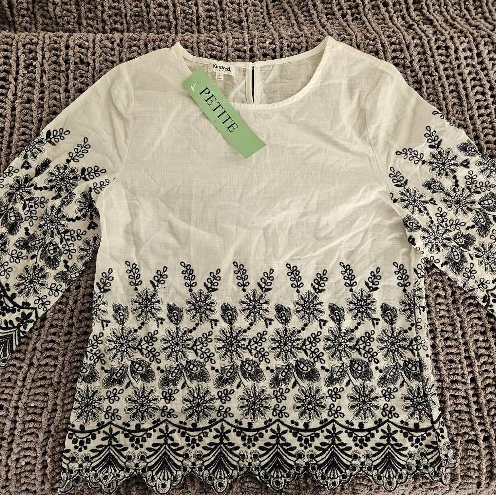 Kindred White and Navy Crochet Top